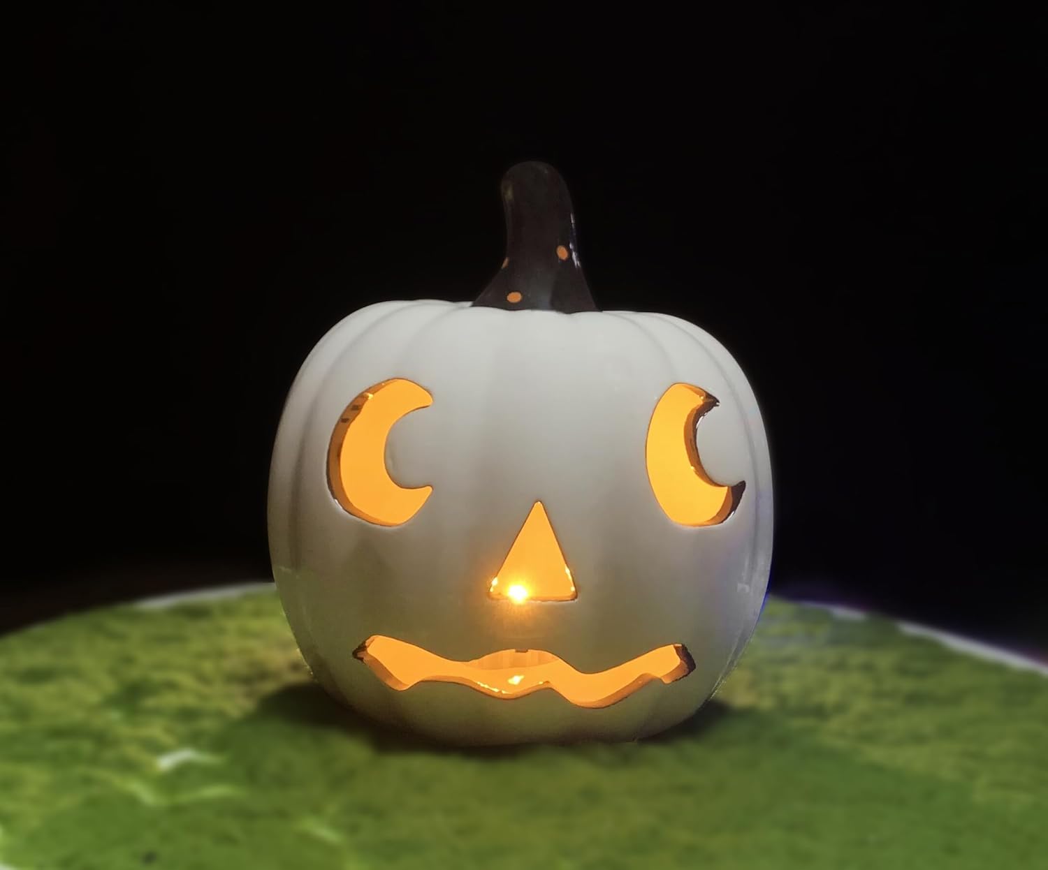 Halloween White Ceramic Pumpkin LED Lighted Jack O Lantern Battery Operated Decorative Lantern for Tabletop Mantel Entryway Spooky Indoor Halloween Decor