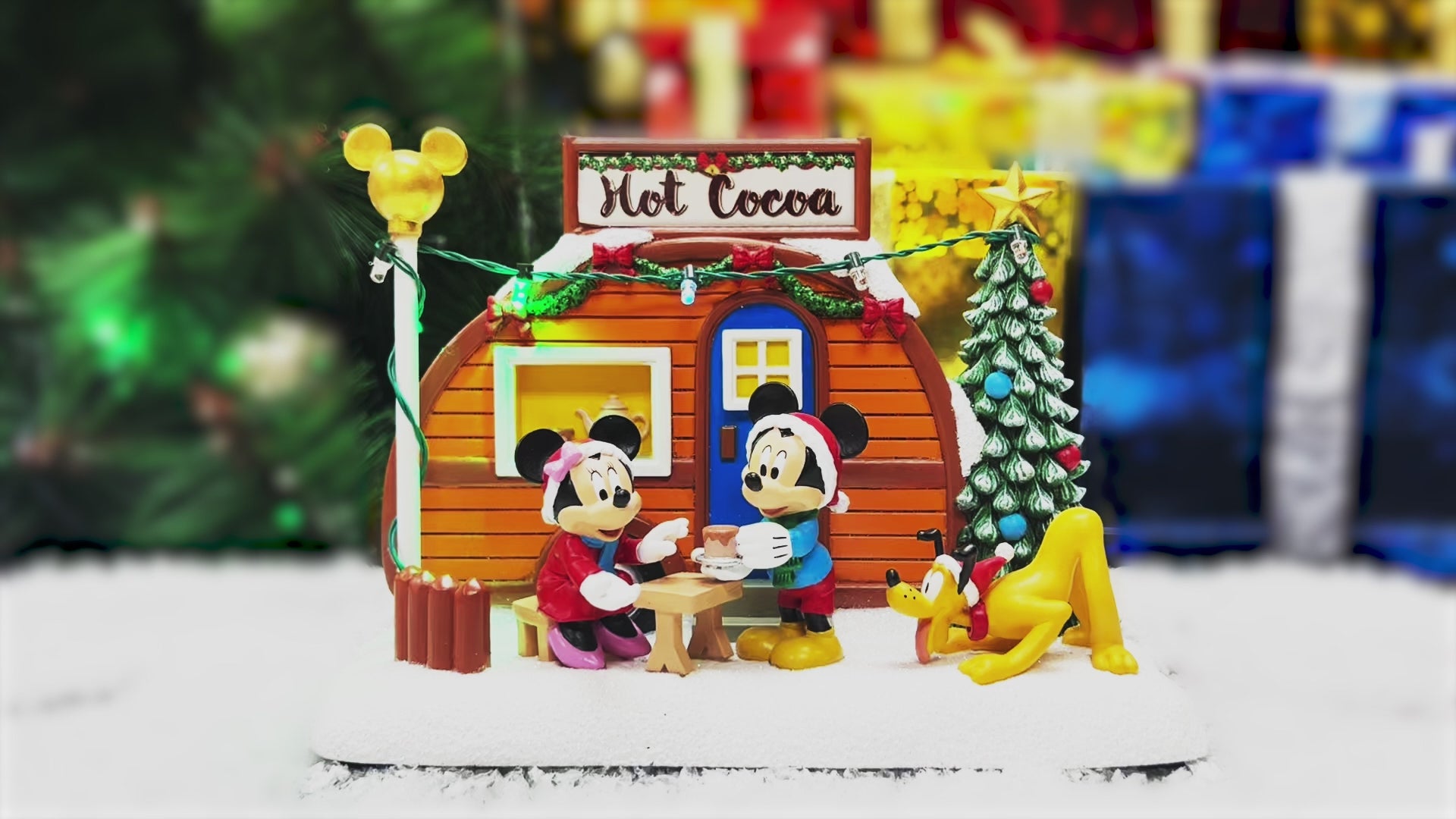Mickey Minnie Hot Cocoa Trailer Lighted Christmas Village